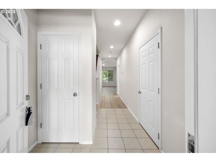 Property Photo: 10400 NE 82nd Ave 18 WA 98660