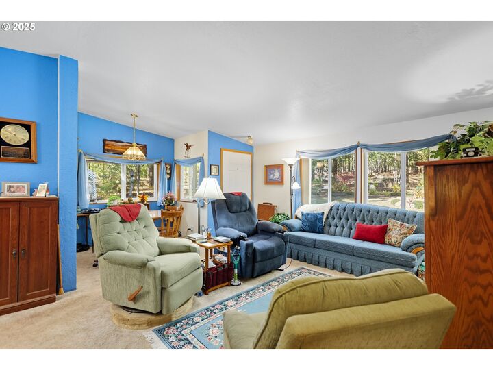 Property Photo: 110 Goldenpine WA 98620
