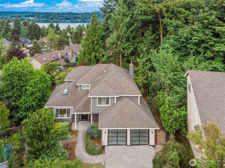 3696  169th Ave  NE  Bellevue WA 98008 photo