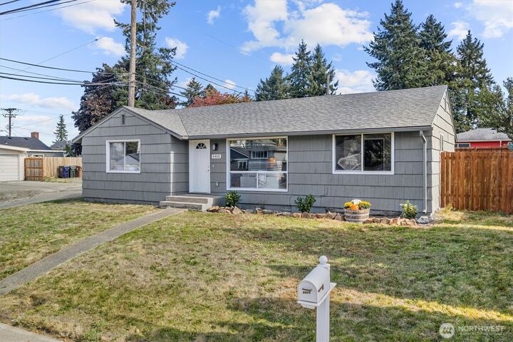 4405 N Pearl Street  Tacoma WA 98407 photo