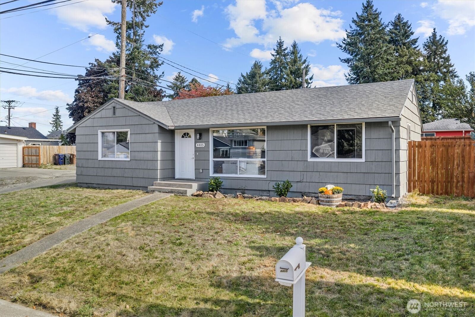 Property Photo:  4405 N Pearl Street  WA 98407 
