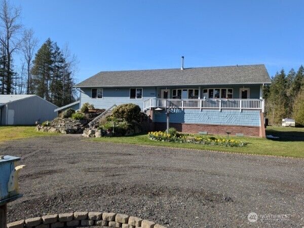 Property Photo: 18212 138th Avenue SE WA 98597