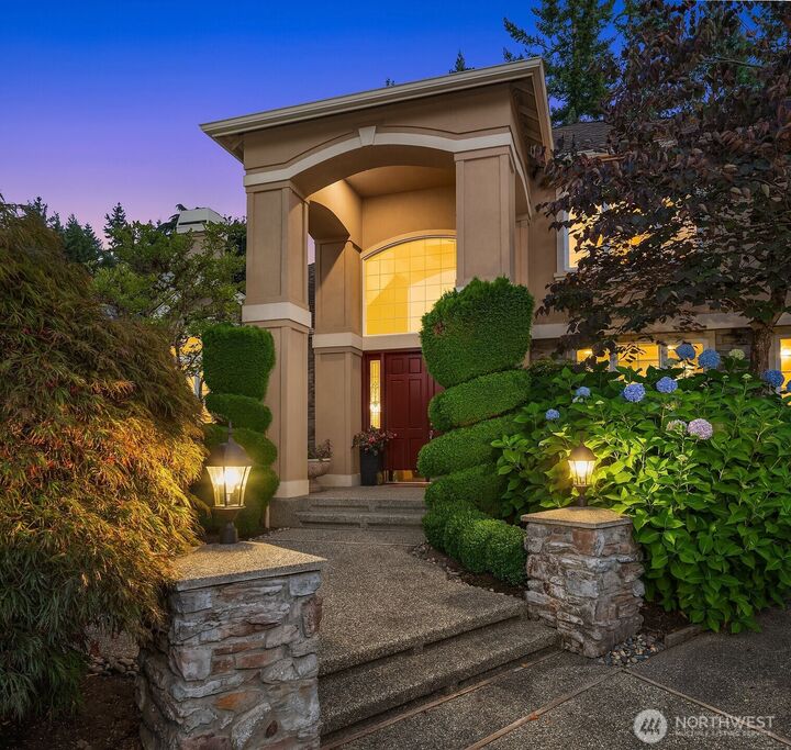 Property Photo: 27131 SE 25th Place WA 98075