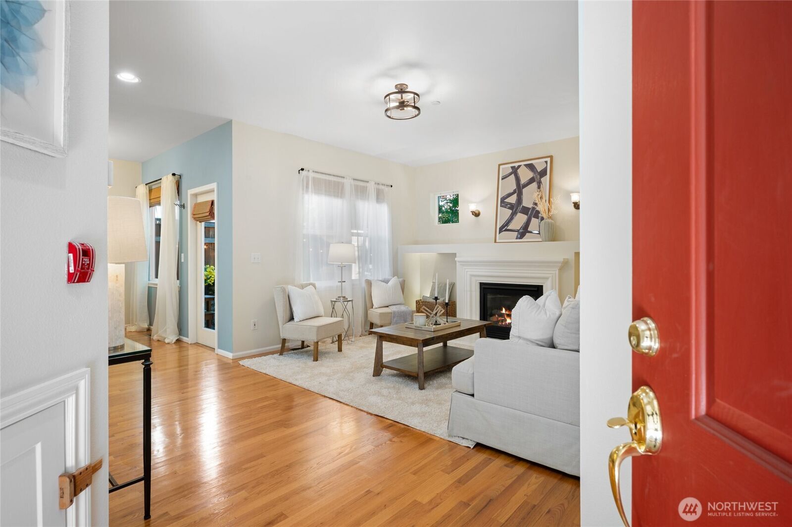 Property Photo:  10790  221st Lane NE 28  WA 98053 