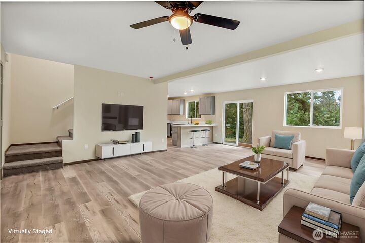 Property Photo:  25811  59th Avenue Ct E  WA 98338 