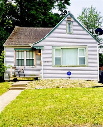Property Photo: 1901 Berkley Street MI 48504