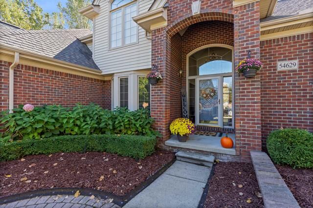 Property Photo:  54629 Morningside Drive  MI 48316 