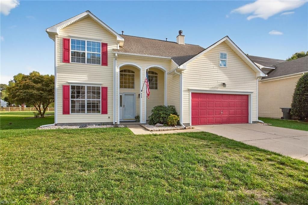 Property Photo: 979 Holbrook Dr VA 23602