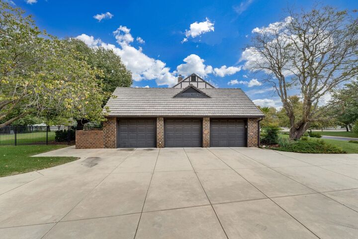 Property Photo: 13720 E Saint Andrews Pl KS 67230