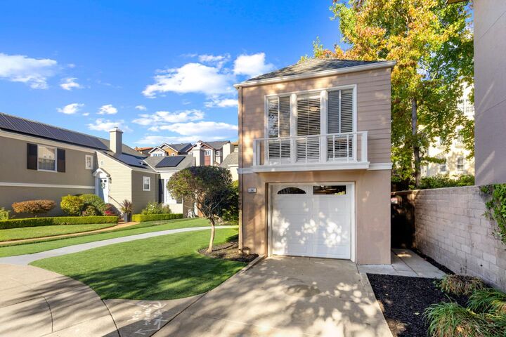 Property Photo: 54 Tilton Terrace CA 94401