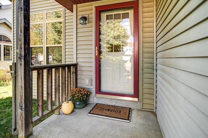Property Photo: 6922 Village Park Drive WI 53718