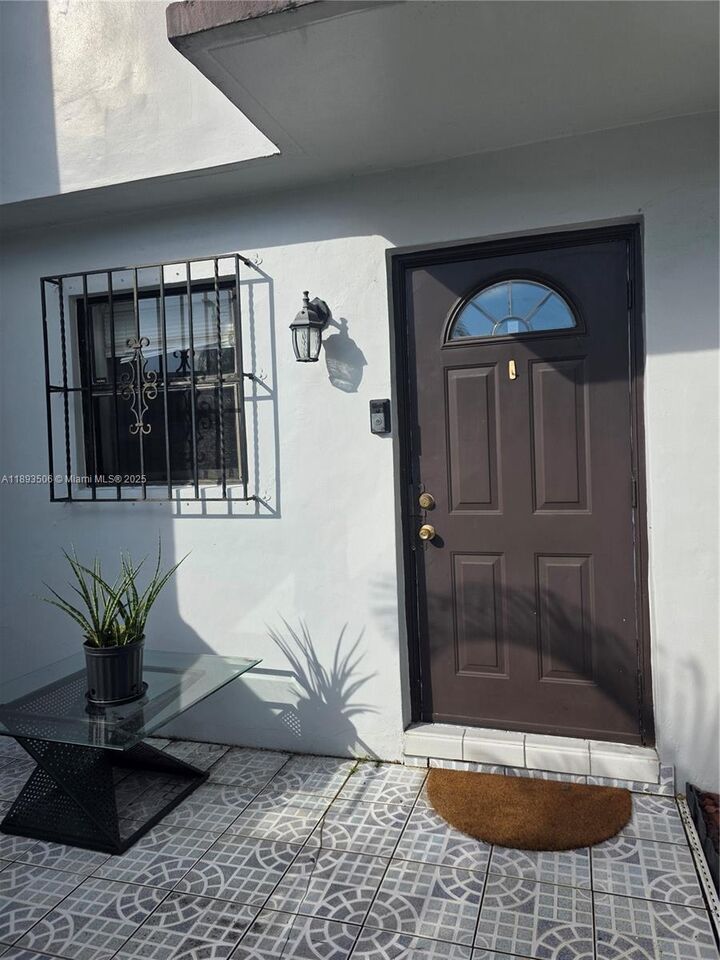 Property Photo: 8000 SW 152nd Ave 115 FL 33193