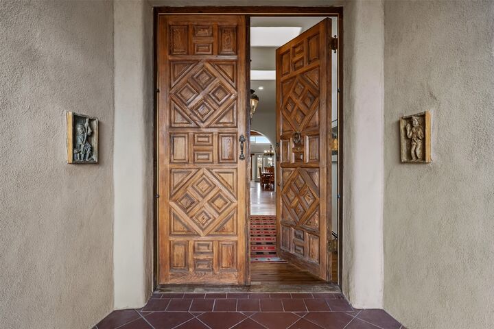 Property Photo: 882 Camino Los Abuelos NM 87540