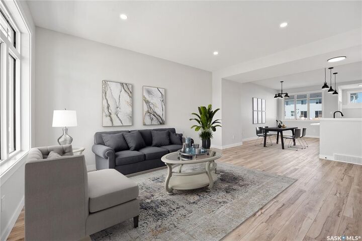Photo de la propriété: 1741 West Market Street SK S4Y 0G2