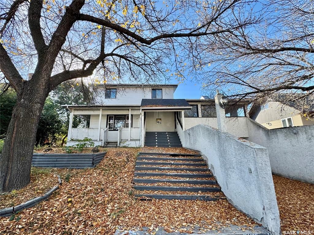 Property Photo: 561 19th Street E SK S6V 1K3