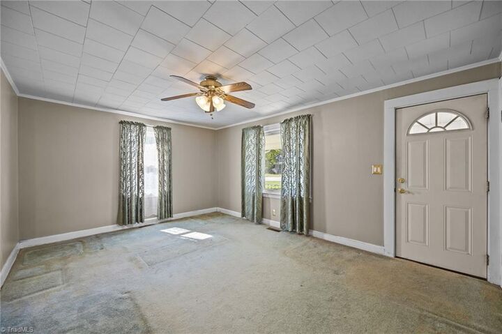 Property Photo:  401 N 4th Avenue  NC 27027 