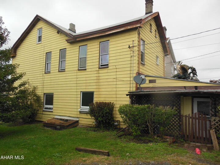 Property Photo: 1121 7th Avenue PA 16602