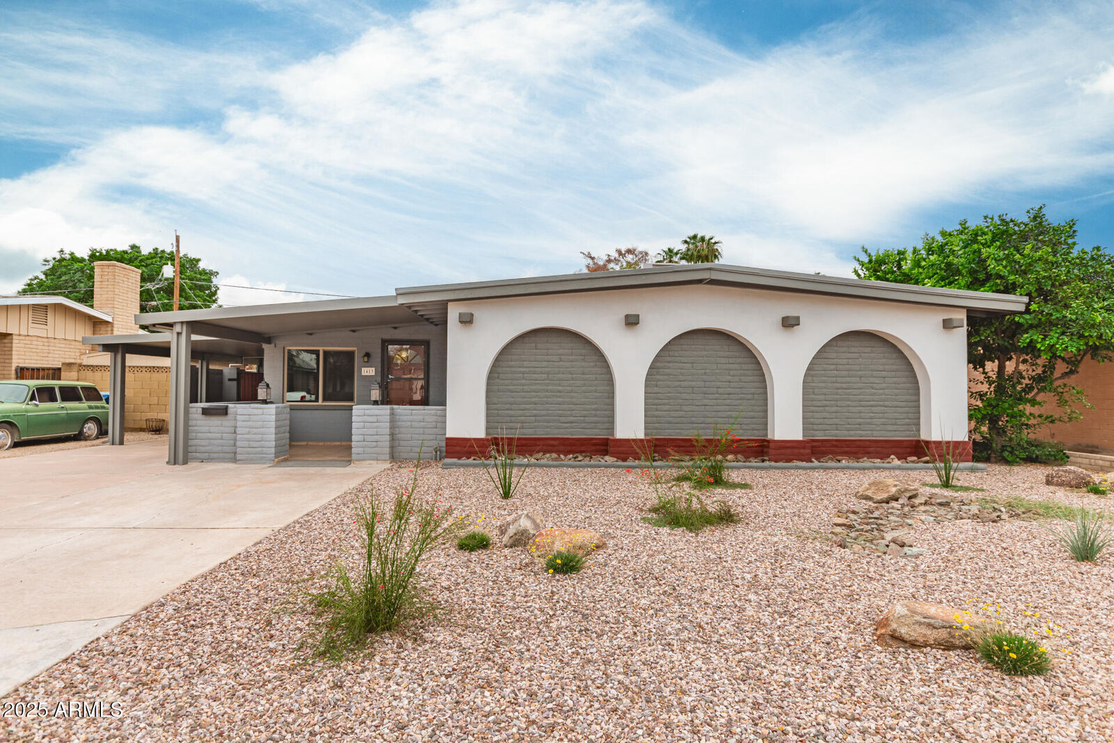 Property Photo:  1413 E Wesleyan Drive  AZ 85282 