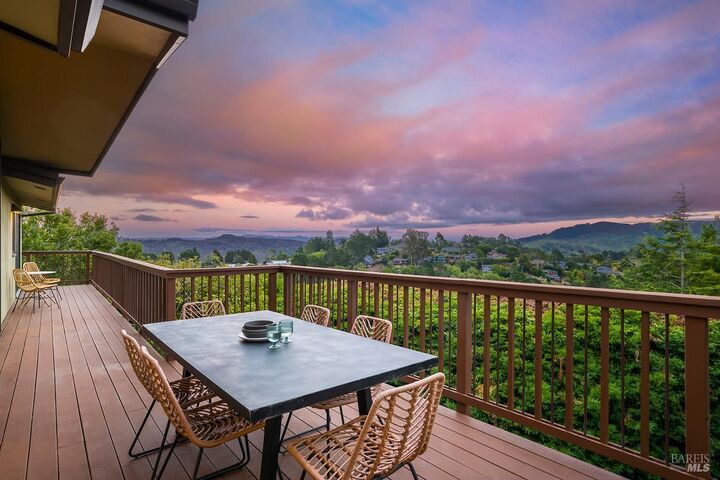Property Photo: 921 Valley View Lane CA 94941