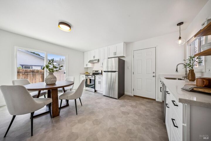 Property Photo: 1 Kazen Way CA 94952