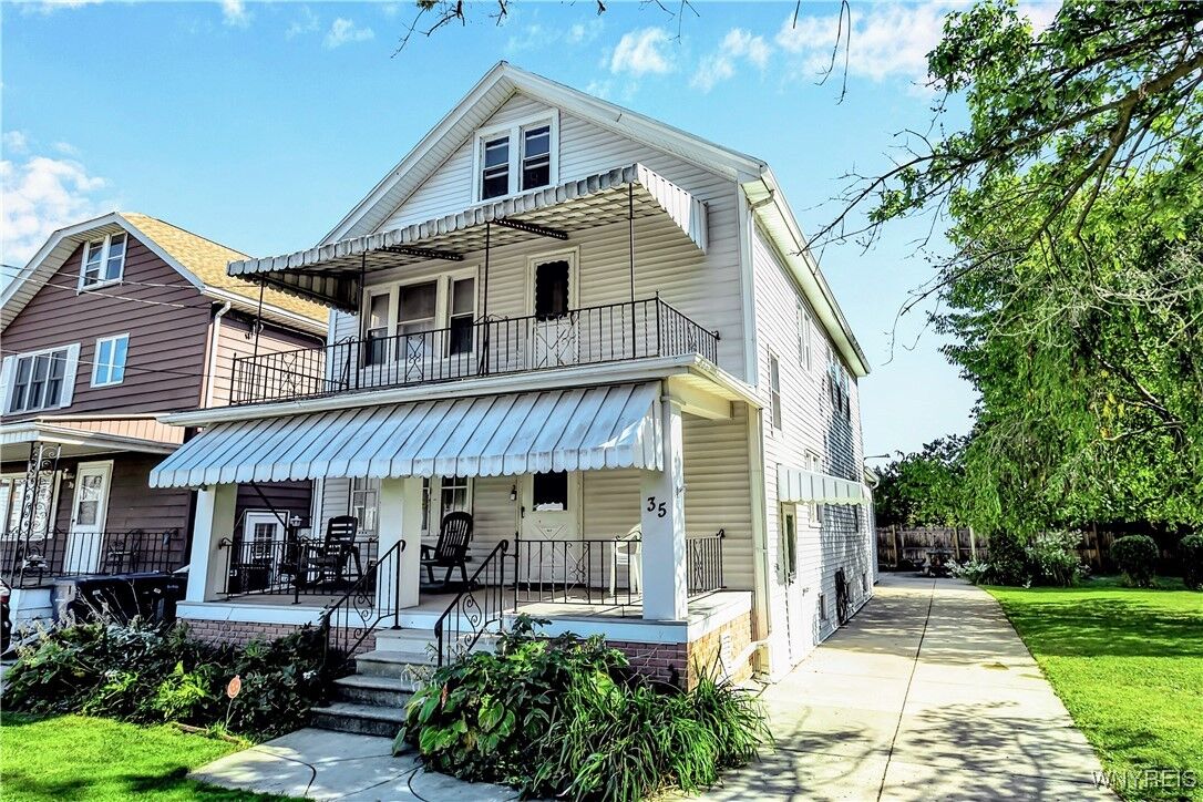 Property Photo:  35 Kimmel Avenue  NY 14220 