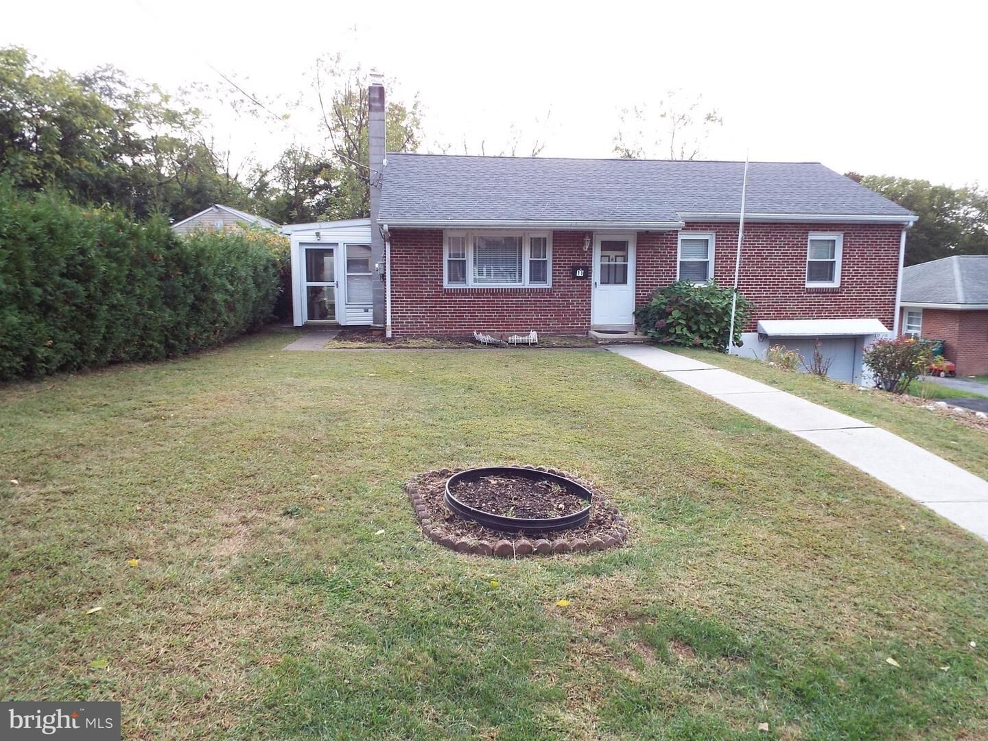 Property Photo: 11 W Highland Avenue PA 17025