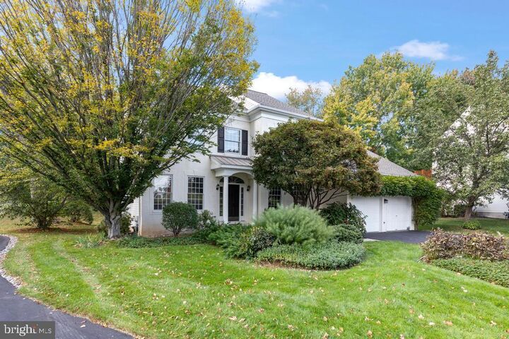 Property Photo: 1106 Brynhill Court PA 19002