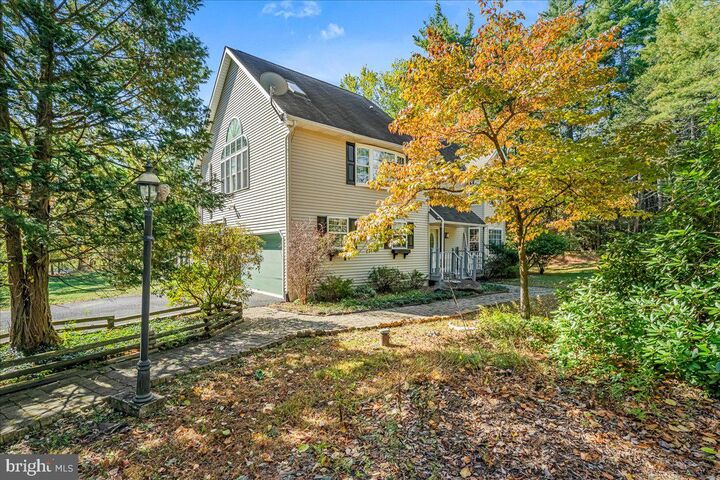 Property Photo:  2162 Hill Road  PA 18330