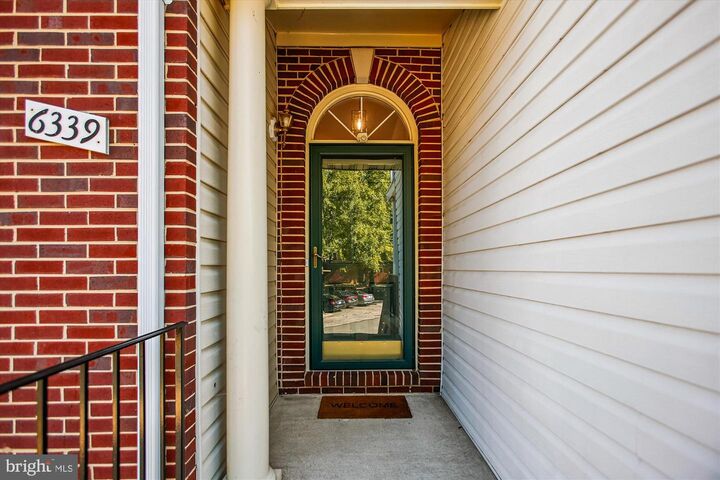 Property Photo: 6339 Dunman Way VA 22315