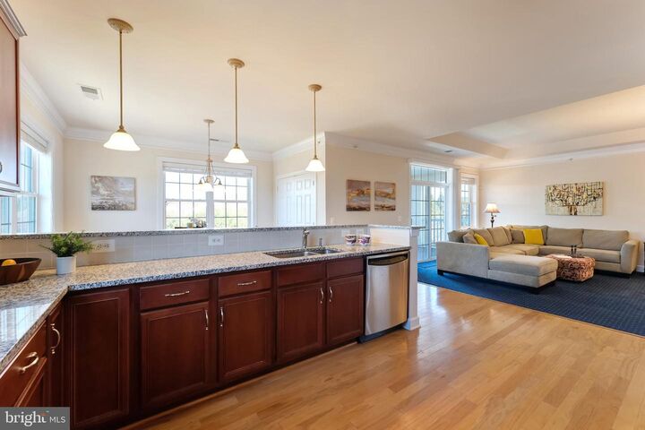 Property Photo: 15251 Royal Crest Drive 306 VA 20169