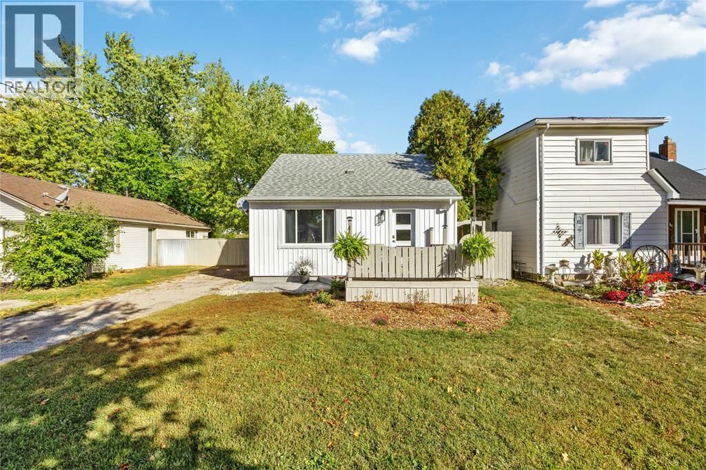 Photo de la propriété: 776 Talfourd Street ON N7T 1S2