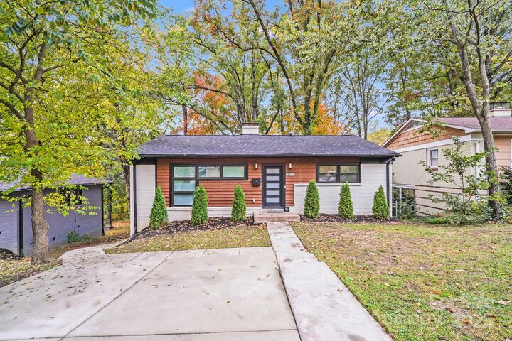 4910 Valley Stream Road  Charlotte NC 28209 photo