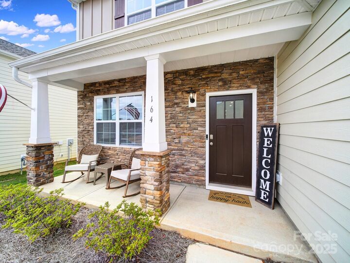 Property Photo:  164 North Hill Lane  NC 28166 