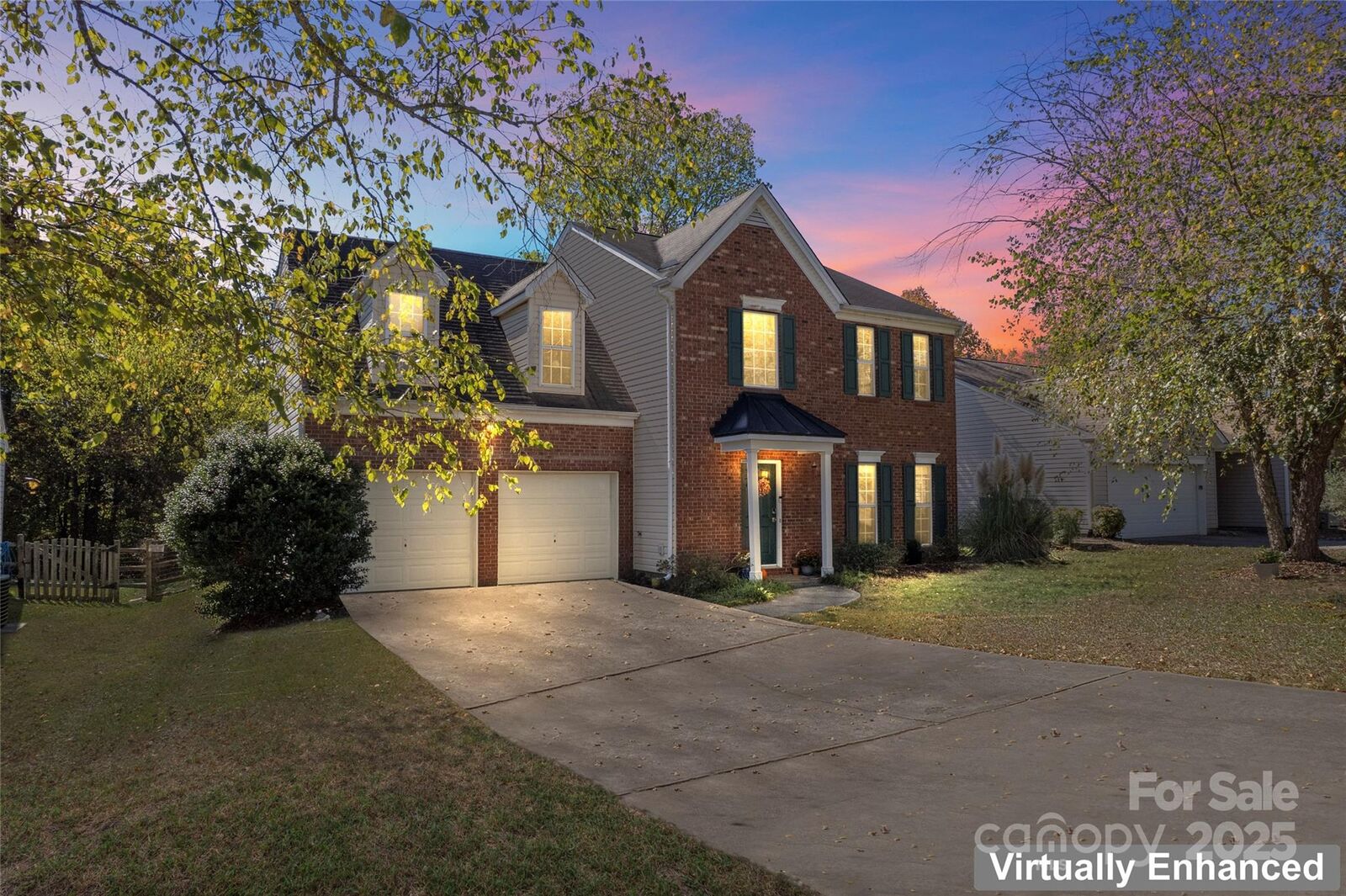 Property Photo: 7633 Nicolette Court NC 28215