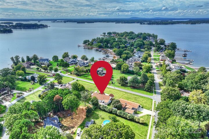 Property Photo:  21228 Lakeview Circle  NC 28031