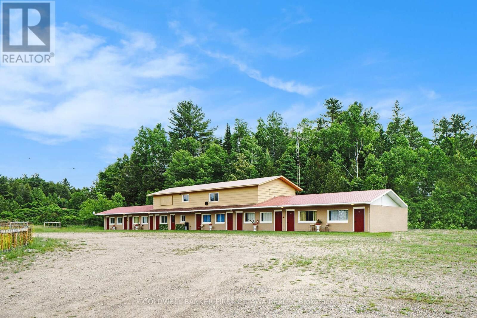 Photo de la propriété:  9628 Hwy 509  ON K0H 2J0 
