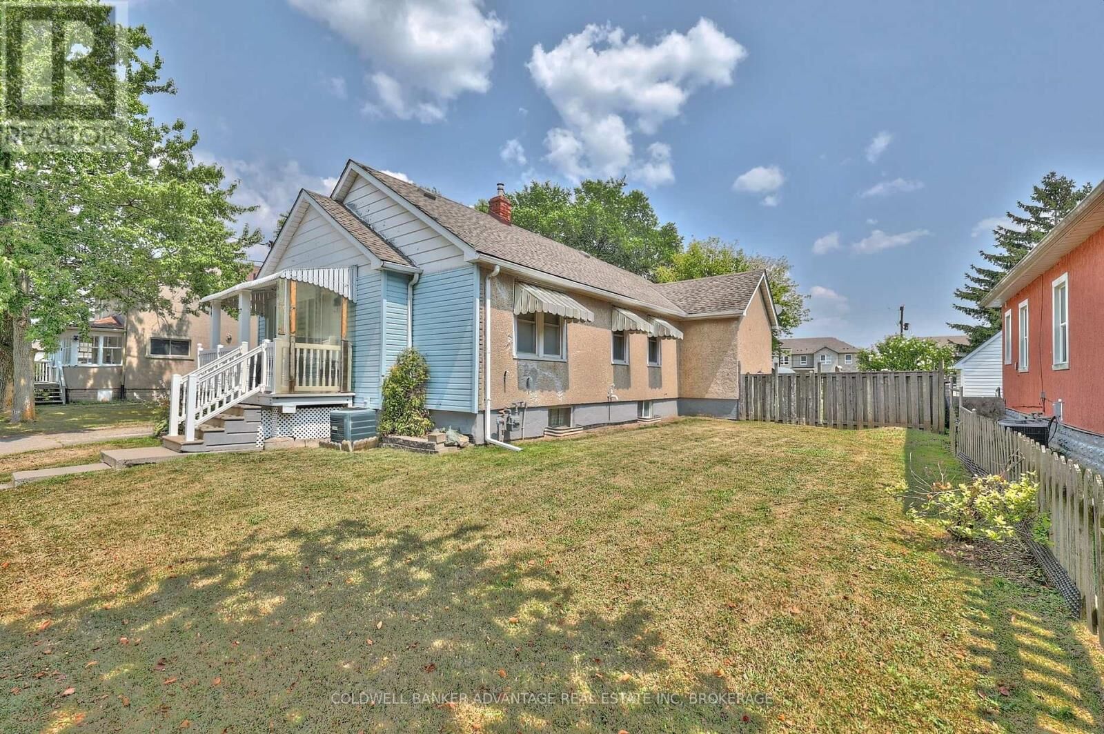 Property Photo: 17 Clifford Avenue ON L3C 2C6