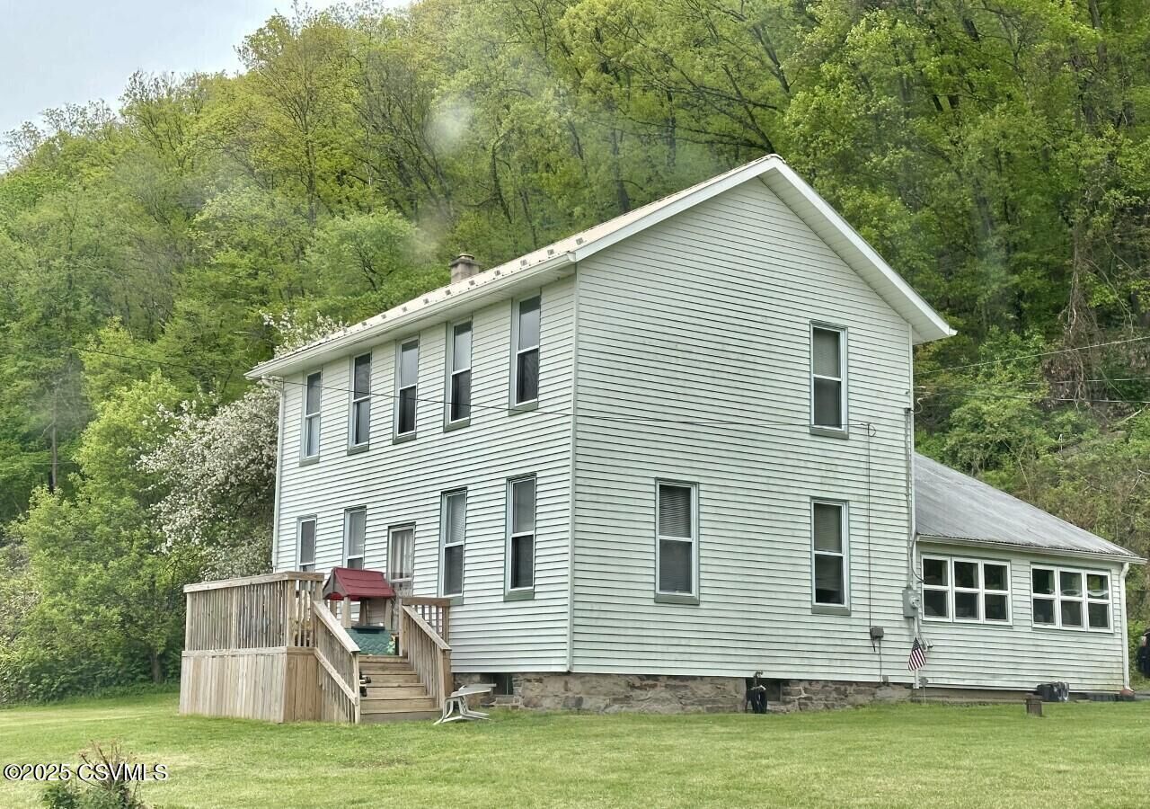 Property Photo: 1132 Seven Kitchens Road PA 17889