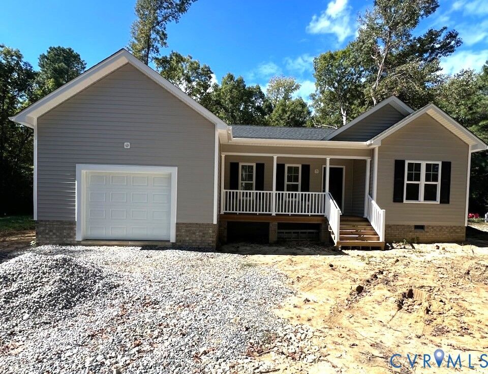 Property Photo: 6218 Howell Drive VA 23234