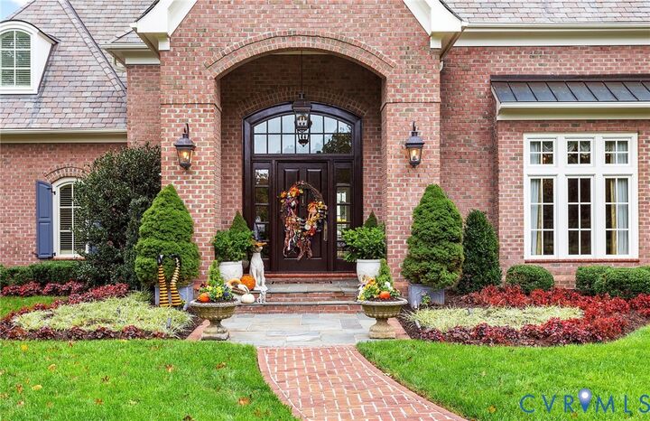Property Photo: 2725 Stonegate Court VA 23113