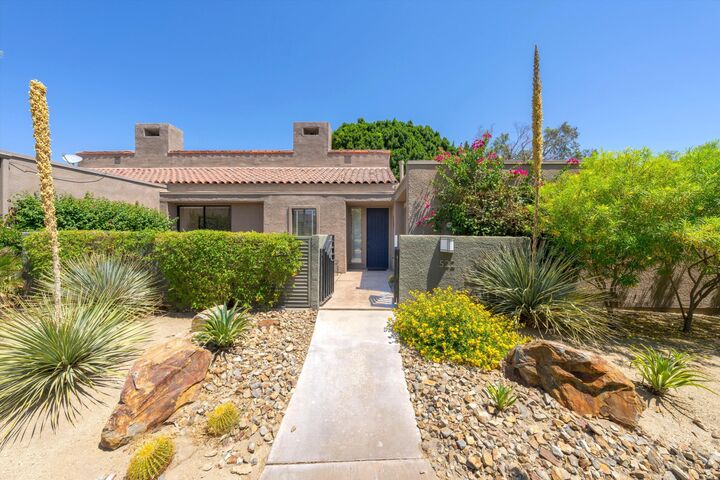Property Photo: 522 Desert West Drive CA 92270