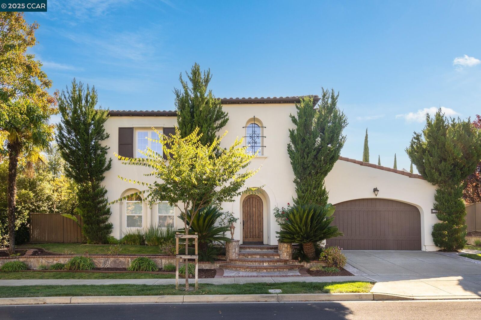 Property Photo:  2240 Britannia Dr  CA 94582 