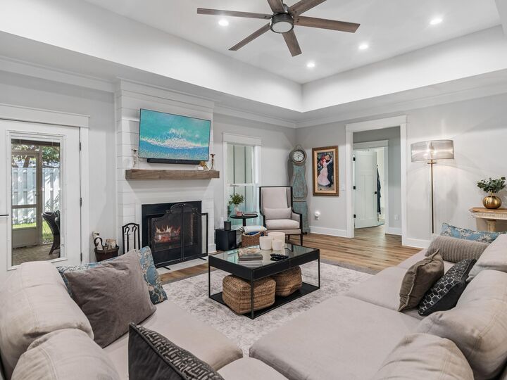Property Photo: 179 Little Canal Drive FL 32459