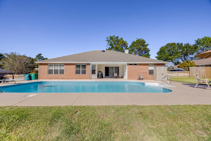 Property Photo: 2604 Pinto Lane FL 32536