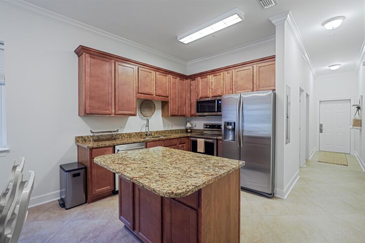 Property Photo: 231 Somerset Bridge Road Unit 2101 FL 32459