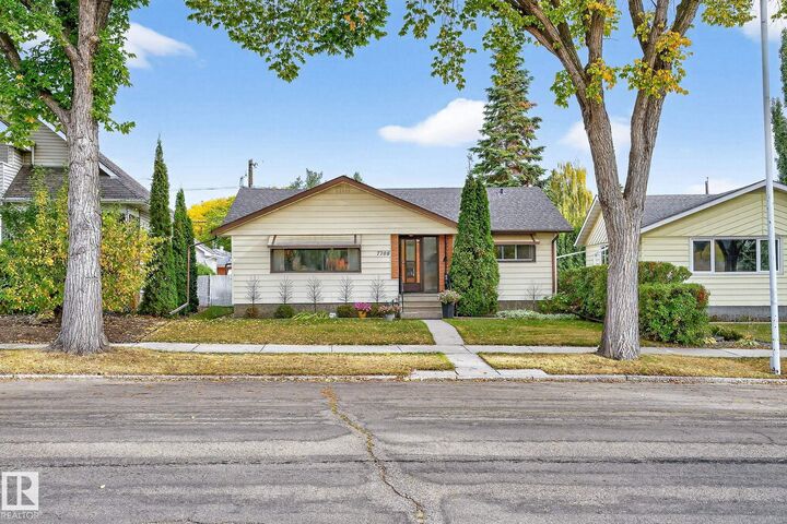 7708 98A Avenue NW  Edmonton AB T6C 0C5 photo