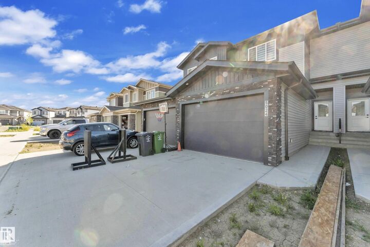 Property Photo: 5024 67 Street AB T6X 2A2