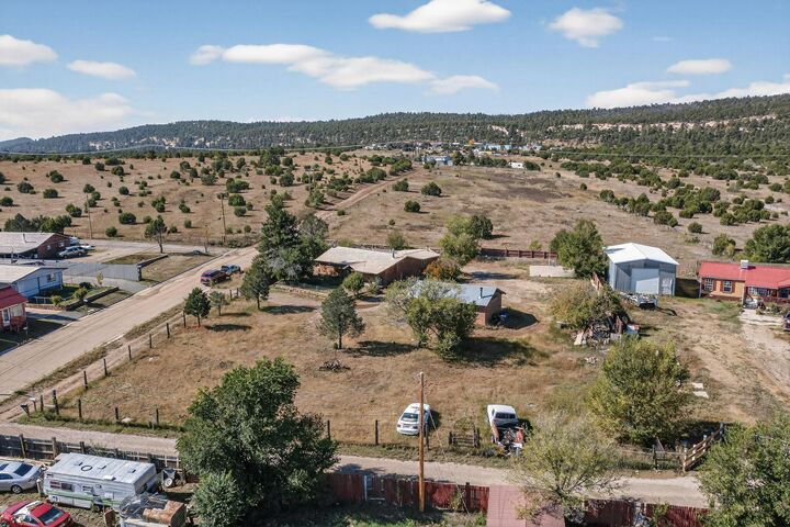 Property Photo:  1120 Tecolote Street  NM 87701 