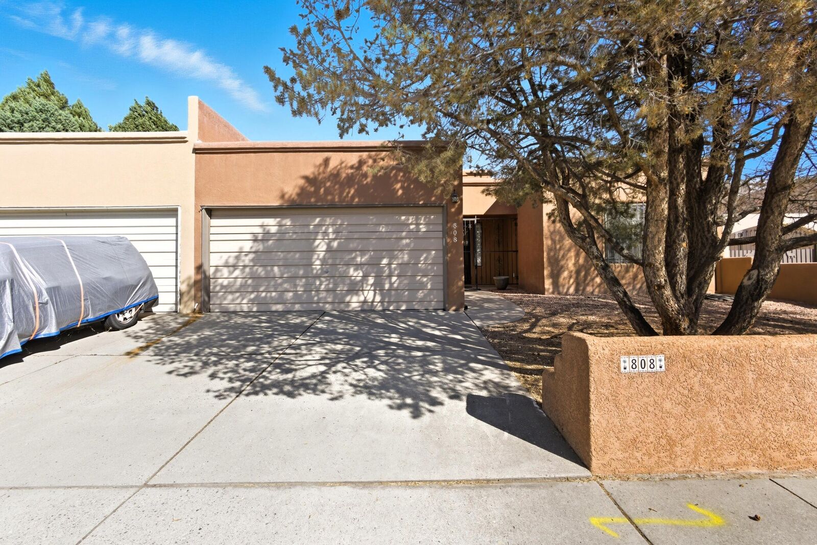 Property Photo:  808 Hope Place NE  NM 87123 