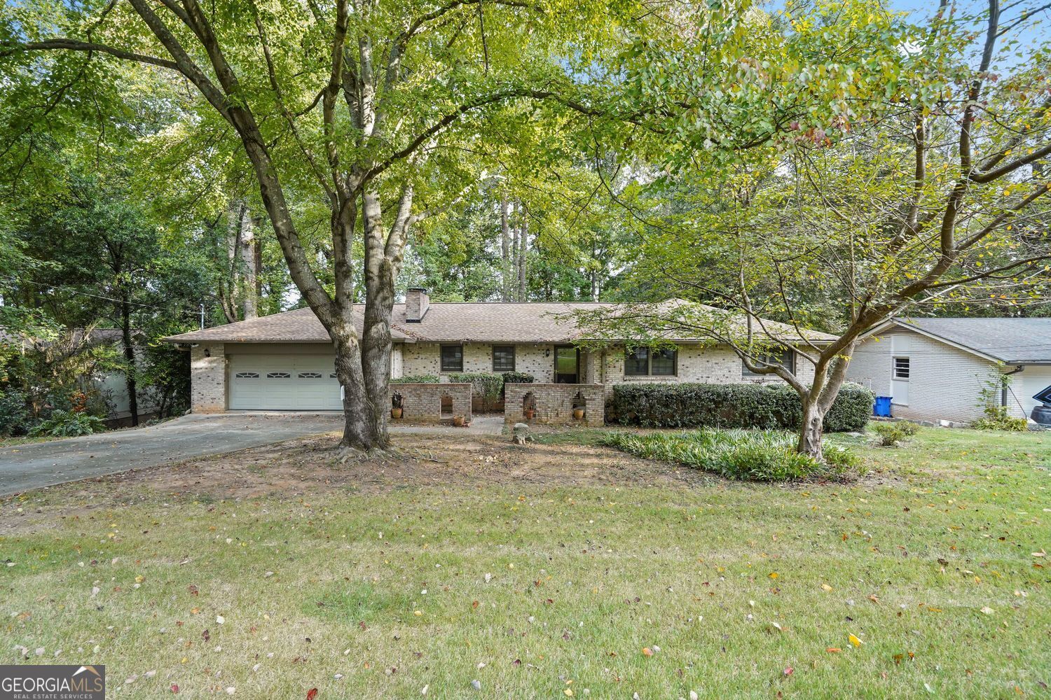 Property Photo:  3288 N Embry Circle  GA 30341 